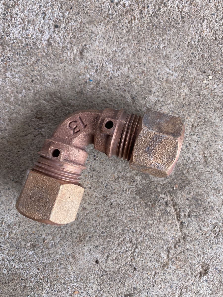 【送料無料】曲がりユニオンアダプター90° 真鍮 サイズ13②拍卖