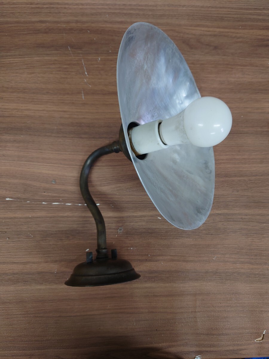 【安っ】 昭和レトロ レトロな外灯 アンティーク 照明 電傘 真鍮 外灯 レトロ 02拍卖