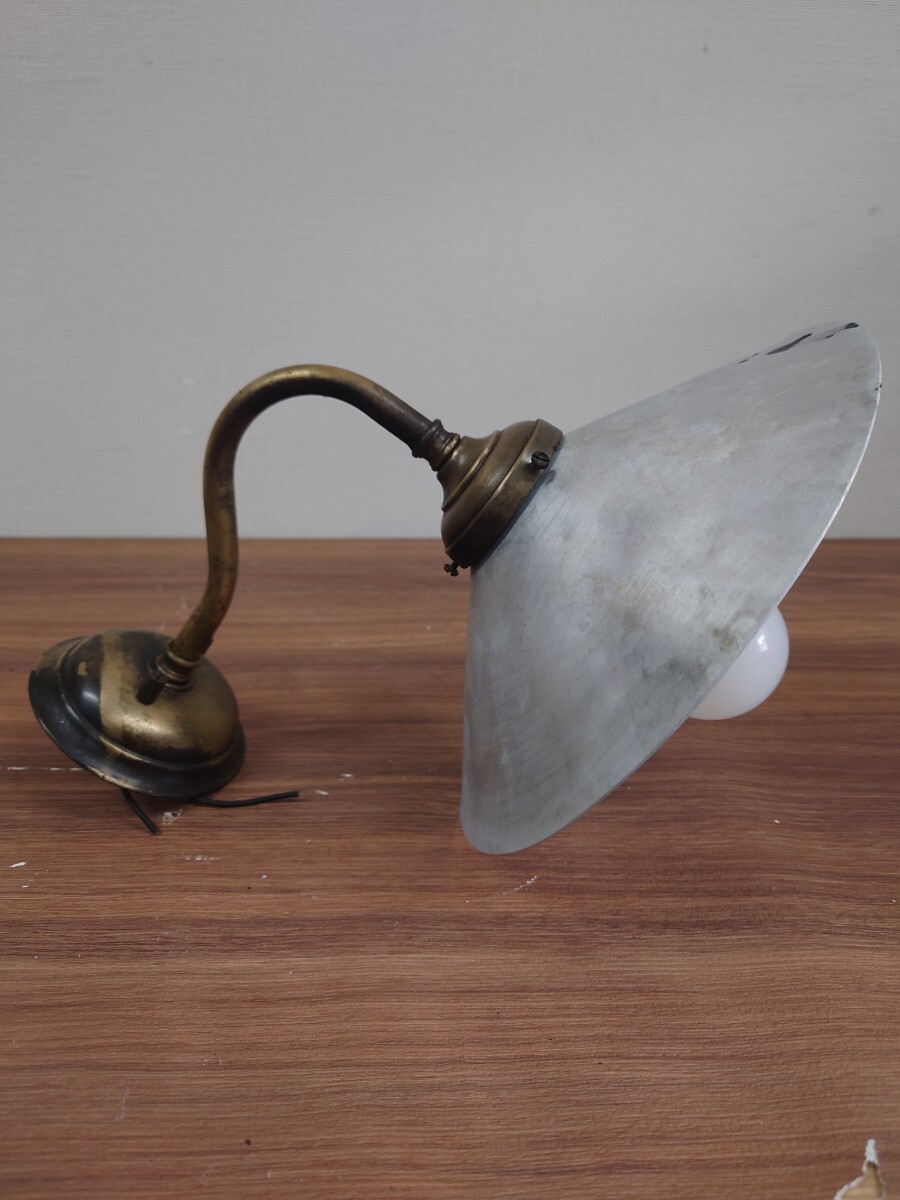 【安っ】 昭和レトロ レトロな外灯 アンティーク 照明 電傘 真鍮 外灯 レトロ 10拍卖