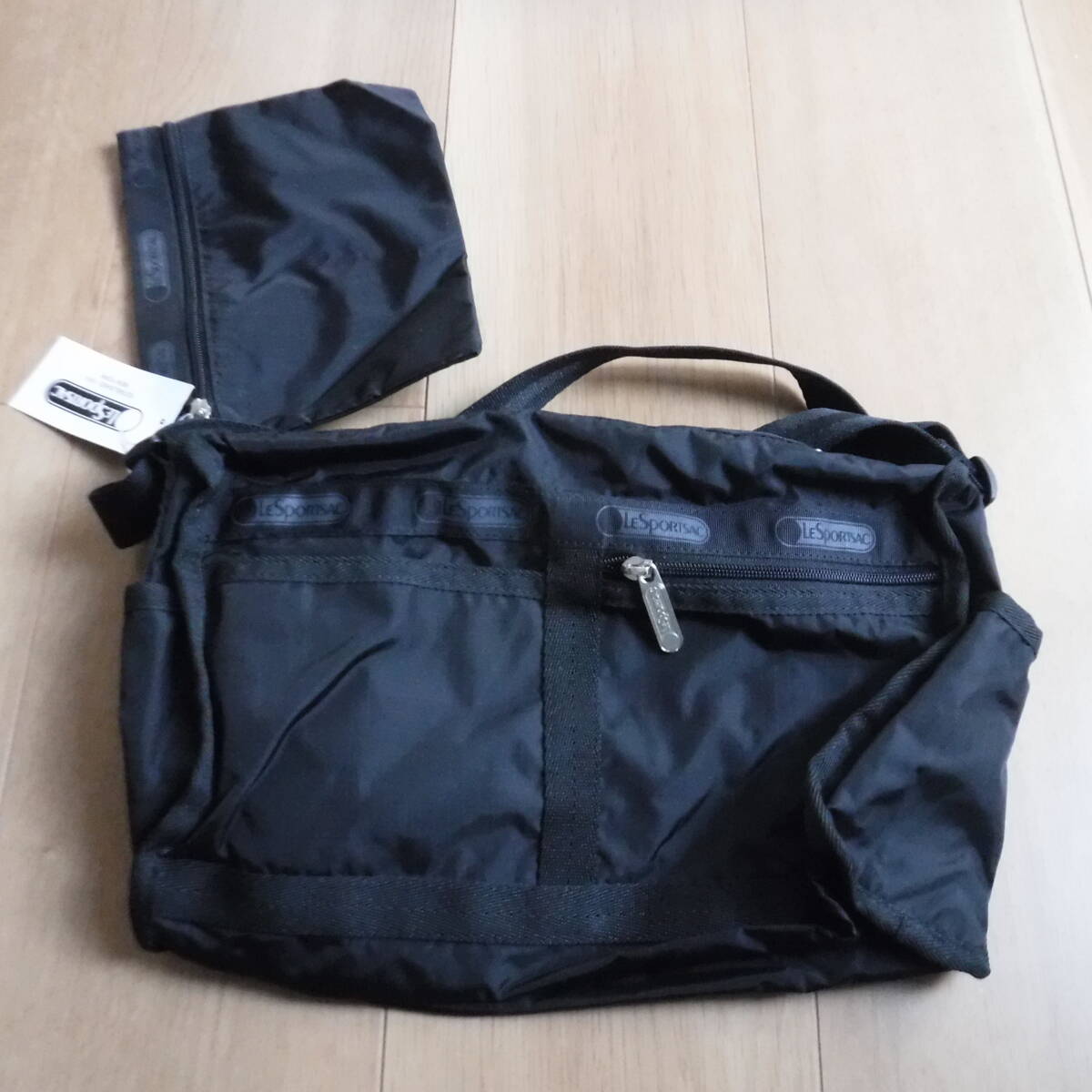 税不要特価 新品タグ・ポーチ付!LESPORTSAC レスポートサック ブラック 黒 ショルダーバッグ♪デラックスサッチェル拍卖