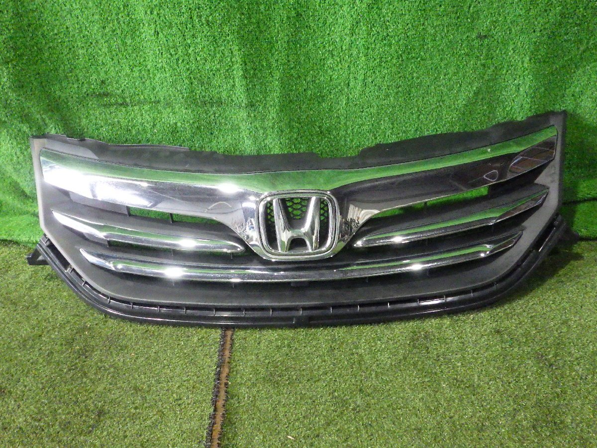 ◆ ホンダ フリード 後期 GB3 【 フロントグリル 】 メッキモール付 中古品 F4 2E10 ◆拍卖