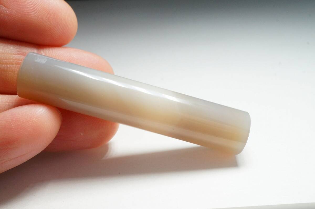 希少な極上品!美しい天然瑪瑙(アゲート)の印材甲府の貴石細工彫刻職人製作【印鑑】約12.3mm拍卖