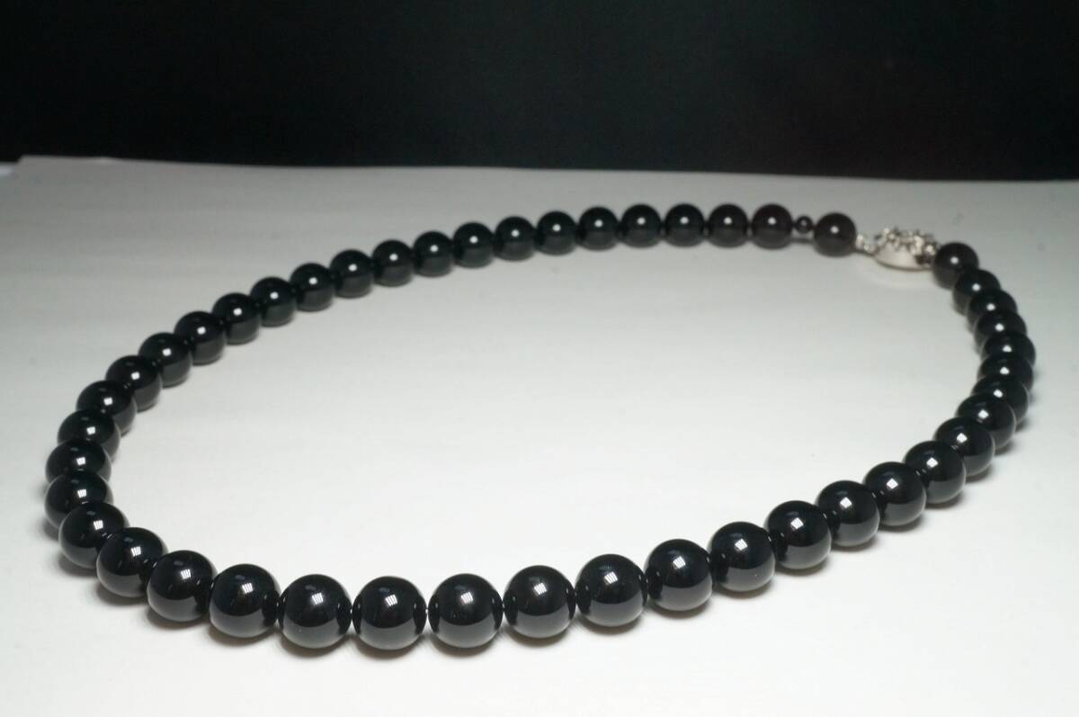 希少ネックレス!甲府の一級研磨士が施した匠の逸品!オニキス9mm玉ネットネックレス拍卖