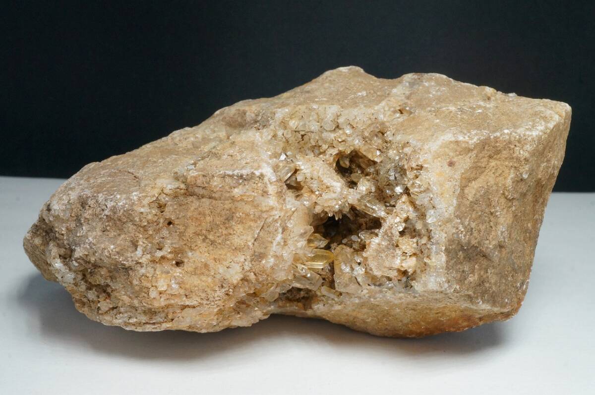 早い者勝ち!希少!【乙女鉱山産】国産鉱物標本35年前の未使用保管品!特大サイズ天然水晶クラスター母岩付原石444g拍卖