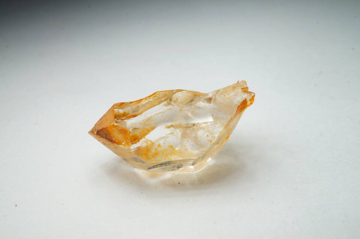 早い者勝ち!希少!【乙女鉱山産】国産鉱物標本35年前の未使用保管品!天然水晶クラスター原石1.40g拍卖