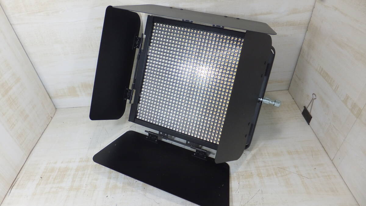 ELATION PROFESSIONAL TVL2000ⅡMK2 LEDライト 76W拍卖