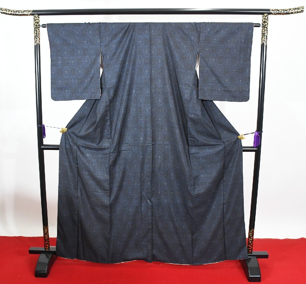 大島紬 正絹 菱唐草 文様 身丈160cm 裄丈66cm ★着物 pb-3565 桜庭呉服店拍卖