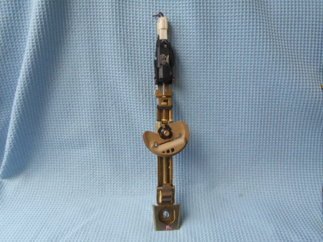 セルシオ UCF21 運転席 シートベルト アジャスター モーター拍卖