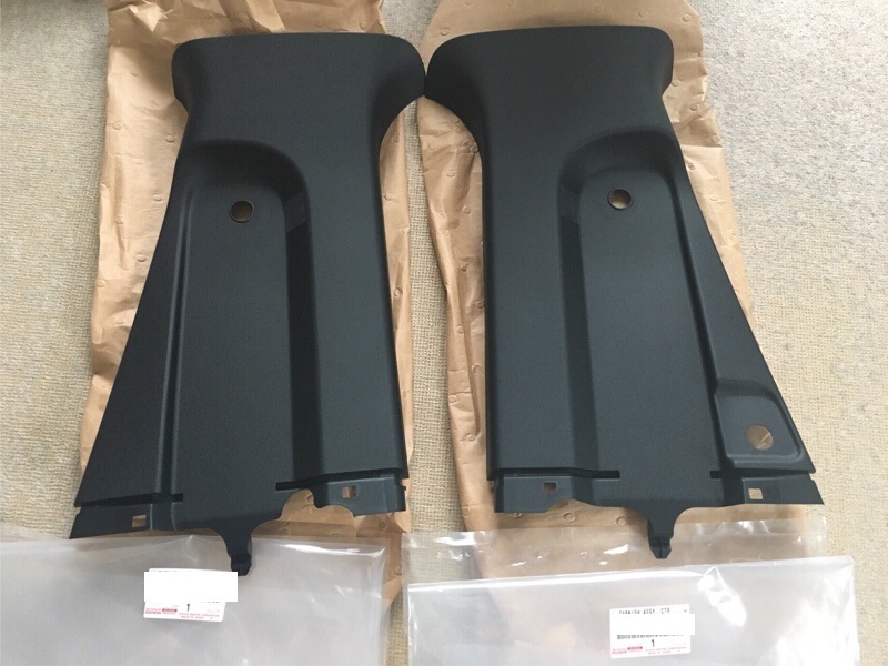 ★左右セット★トヨタ 純正 未使用 200系 ハイエース ブラック センターピラー ガーニッシュ Bピラー ダークプライム2 黒 新品 TOYOTA ★拍卖