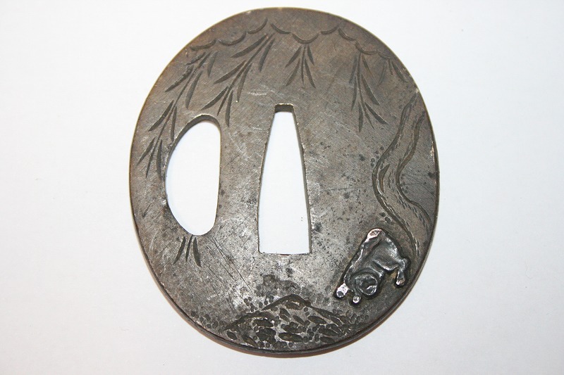 逸品!時代物本歌短刀鍔!風景に戌(犬)図毛彫り銅鍔!巧緻、風雅!拍卖