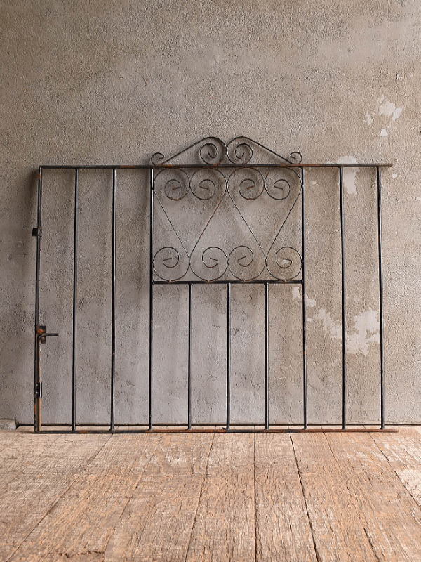 イギリスアンティーク アイアンフェンス ゲート柵 ガーデニング 13115拍卖