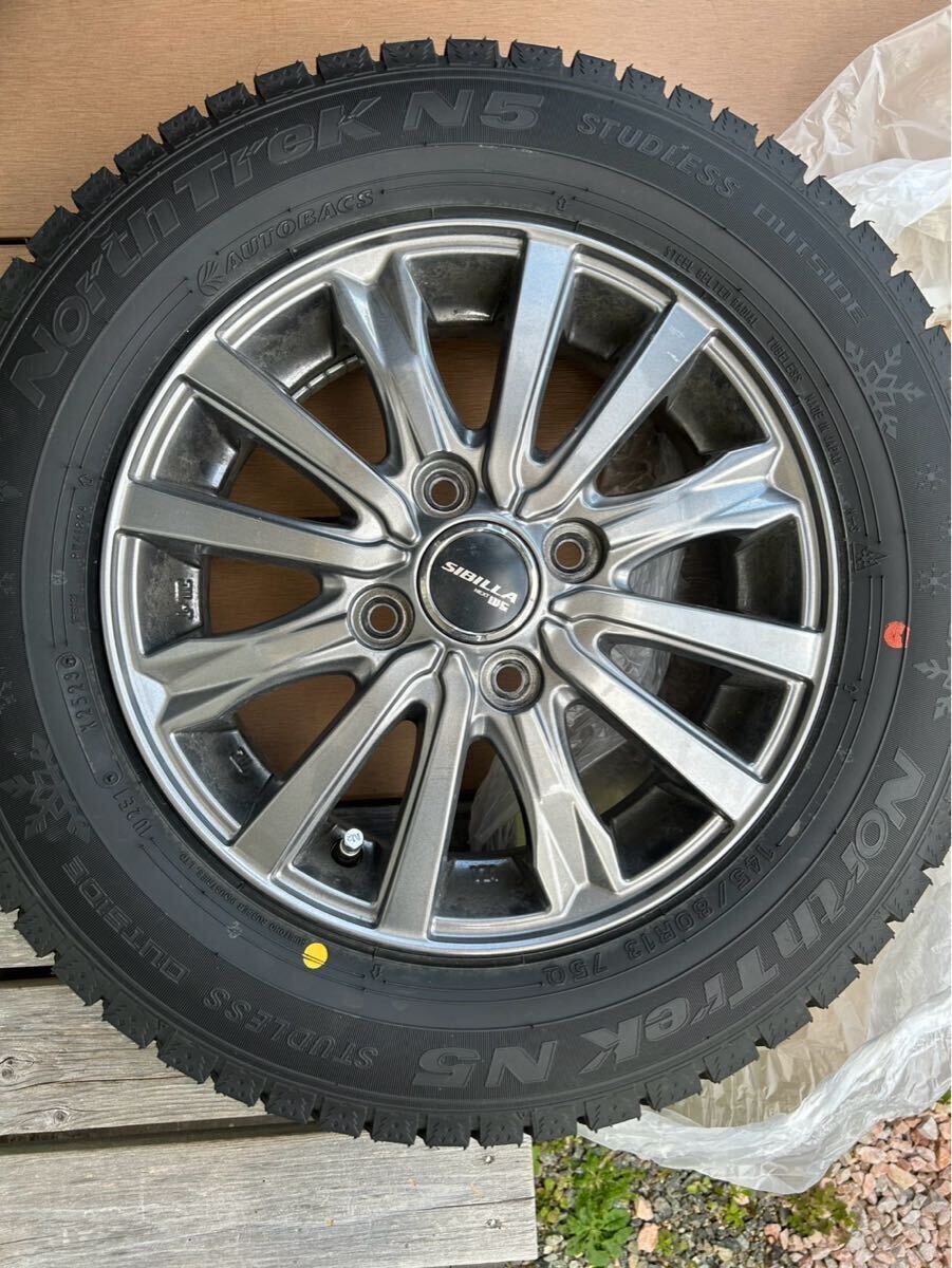 145/80R13スタッドレスタイヤアルミセット 国産スタッドレスタイヤ & ホイール4本セット拍卖