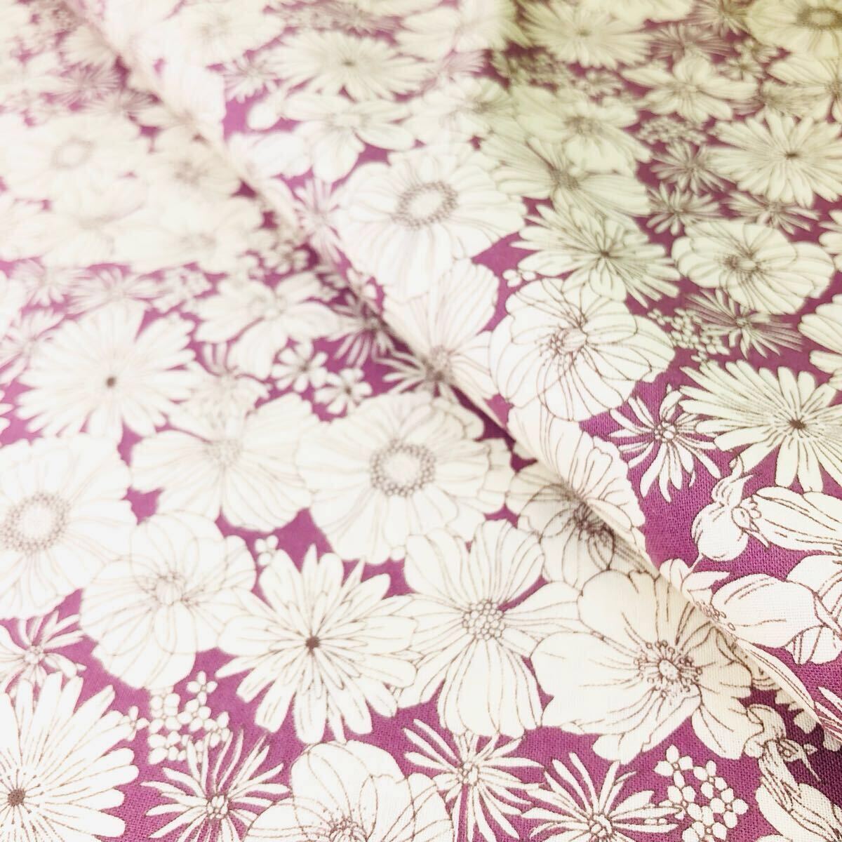 日本製 1m ボタニカル スケア コットン 生地 パープル系 花柄 スケアー拍卖