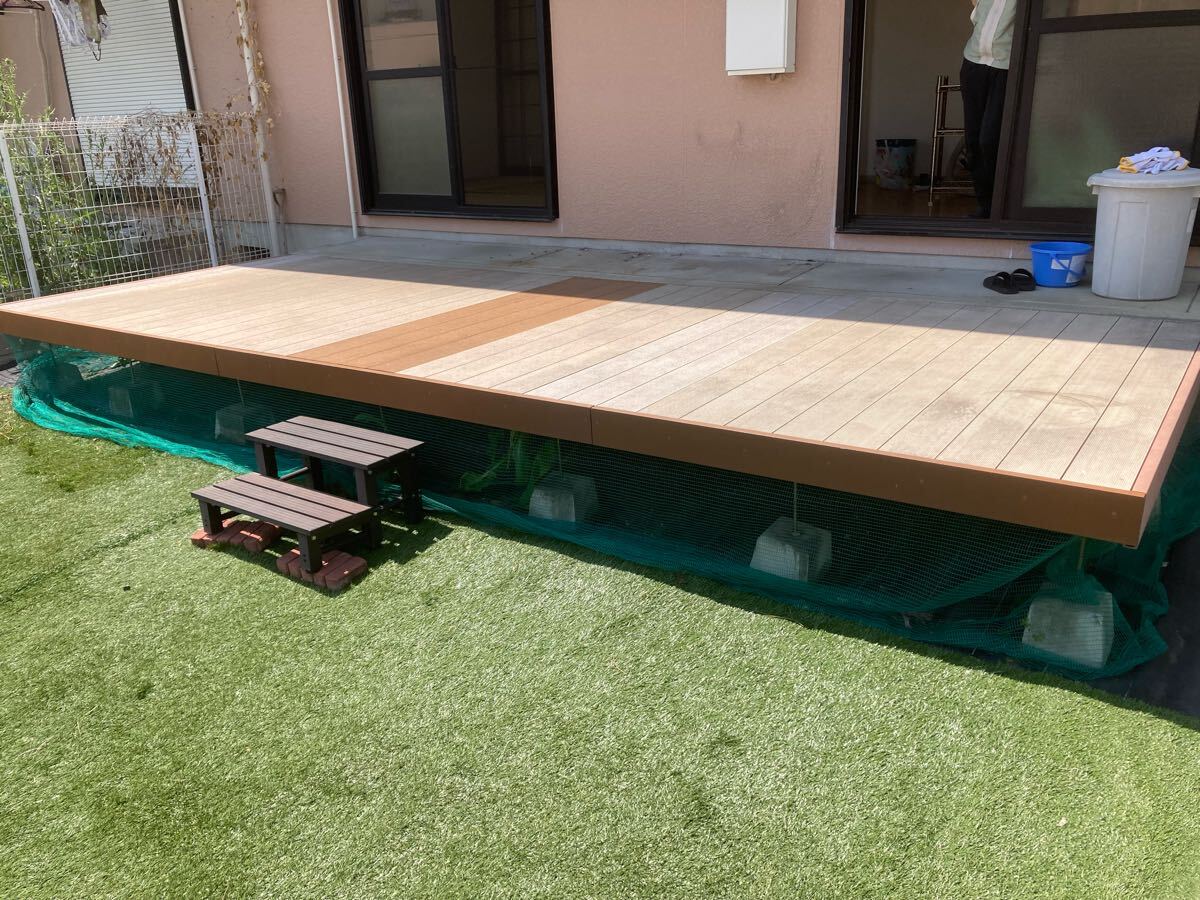人口木デッキ1式 設置時70万 6年使用 幅5480 奥行2020 関西圏配送 設置 応相談!!拍卖