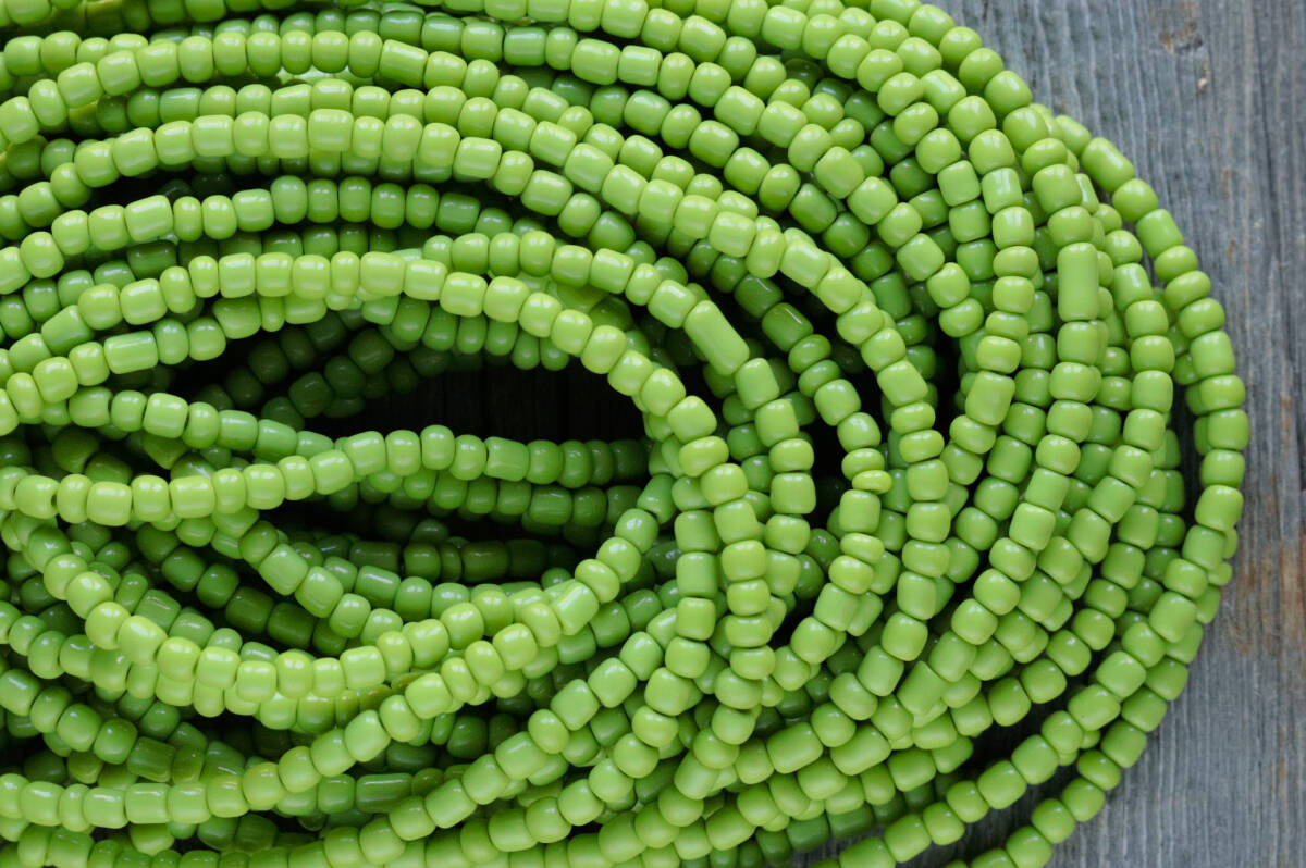 *Java grass beads拍卖