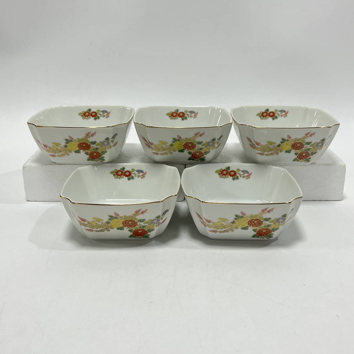 【61919V】未使用 陶印在 有田焼 小鉢揃 和光園 菊 5枚 第一陶器株式会社 特選陶器 和食器 角鉢 昭和レトロ 経年保管品拍卖