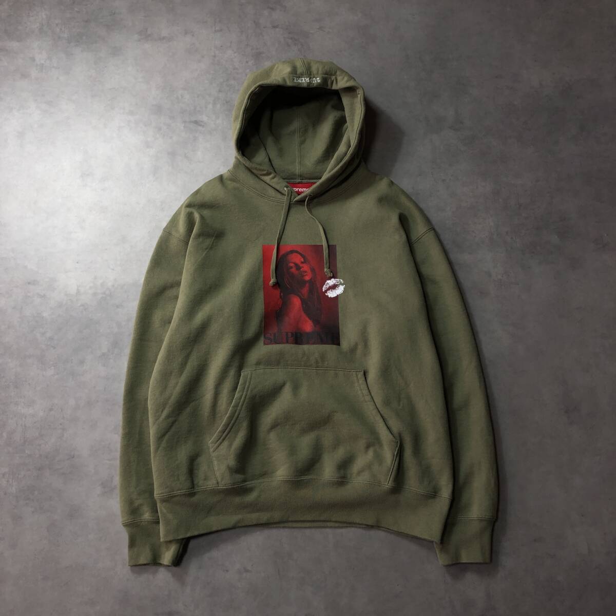 GQ2622◇Supreme : Kate Moss Hooded Sweatshirt拍卖
