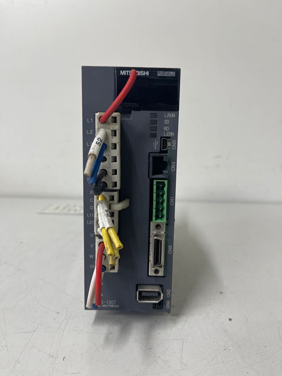 B795 中古 MITSUBISHI MR-J3-100T ACサーボアンプ 拍卖
