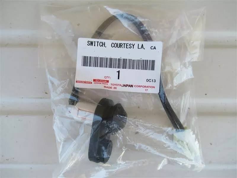 ★新品未使用 トヨタ セルシオ UCF10 UCF11 純正 フロントドア カーテシランプスイッチ 2個セット Switch ASSY courtesy lamp front door拍卖