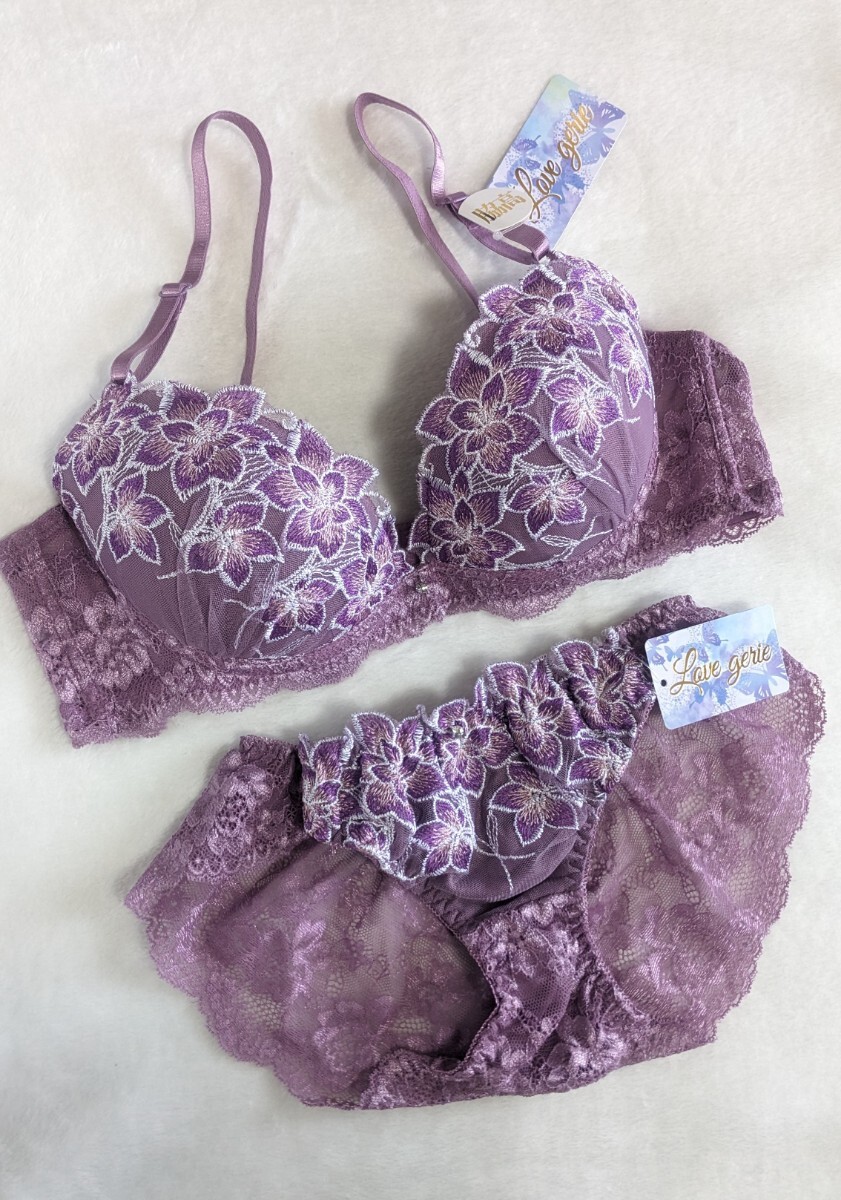 お泊まりに☆C75ブラ&パンティ上下お揃い☆未使用☆セクシー花柄レース☆パープル☆☆匿名配送可☆タグあり☆拍卖