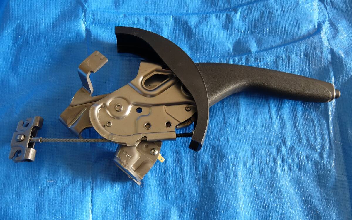 日産 ノート e-POWER HE12 サイドブレーキ 2017年モデル拍卖