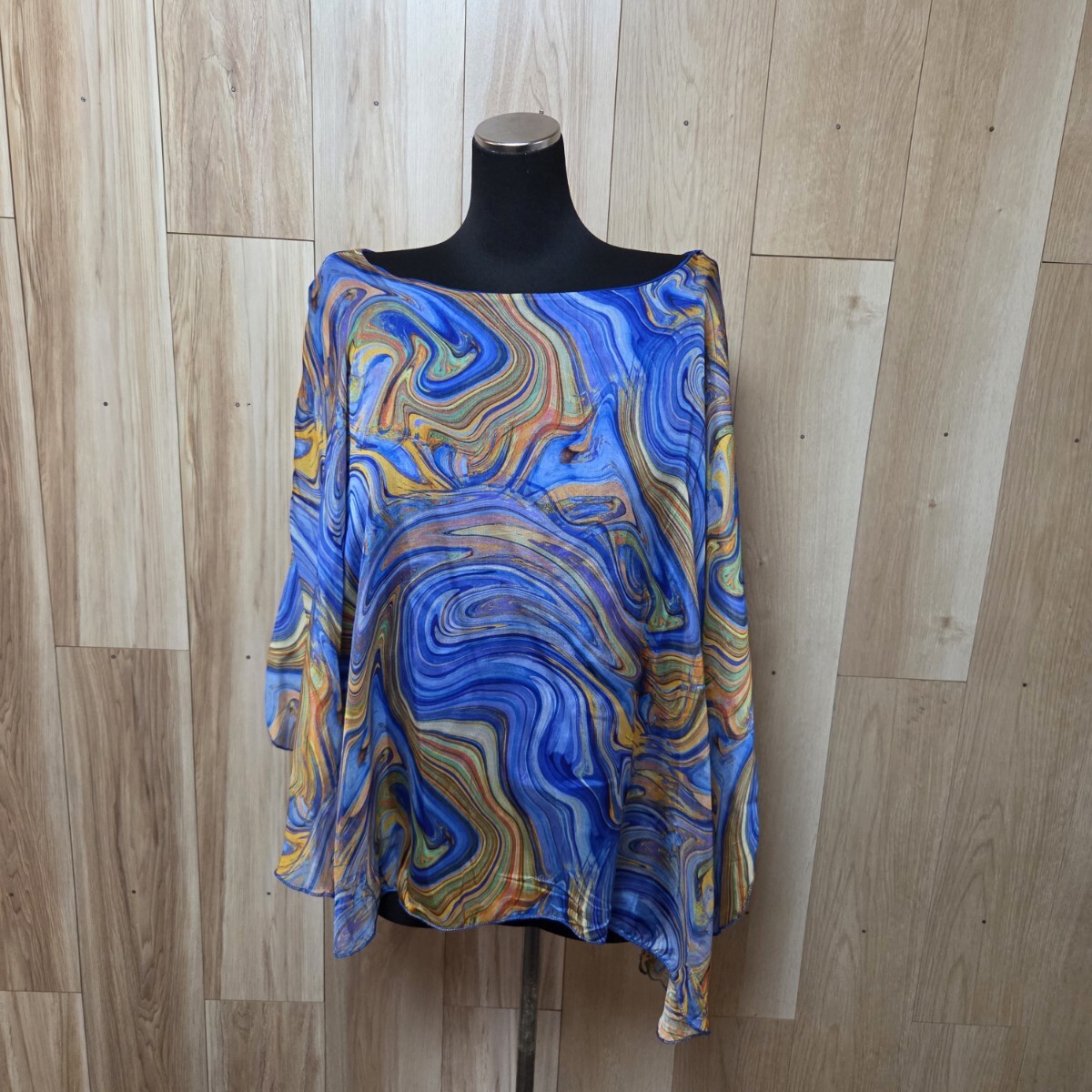 未使用タグ付き RAYMAYERS レイメイヤーズ★アシメトリー風フレアープリントプルオーバー シルク ショップチャンネル拍卖