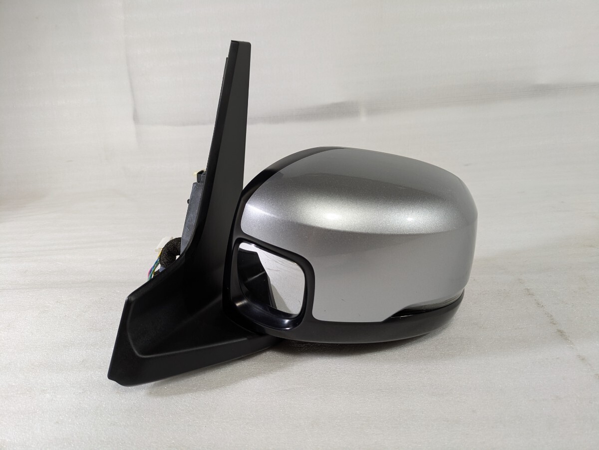 ホンダ純正 JF3/JF4 N-BOX カスタム ドアミラー 左側 7ピン ウィンカー付 刻印J0 シルバー 棚番S-343拍卖