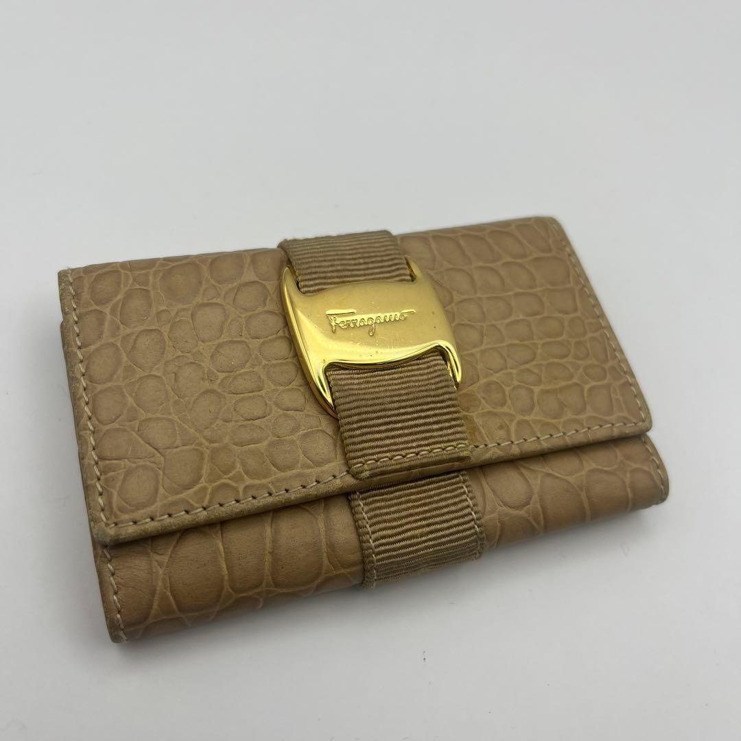 Salvatore Ferragamo キーケース ベージュ クロコ型押し拍卖