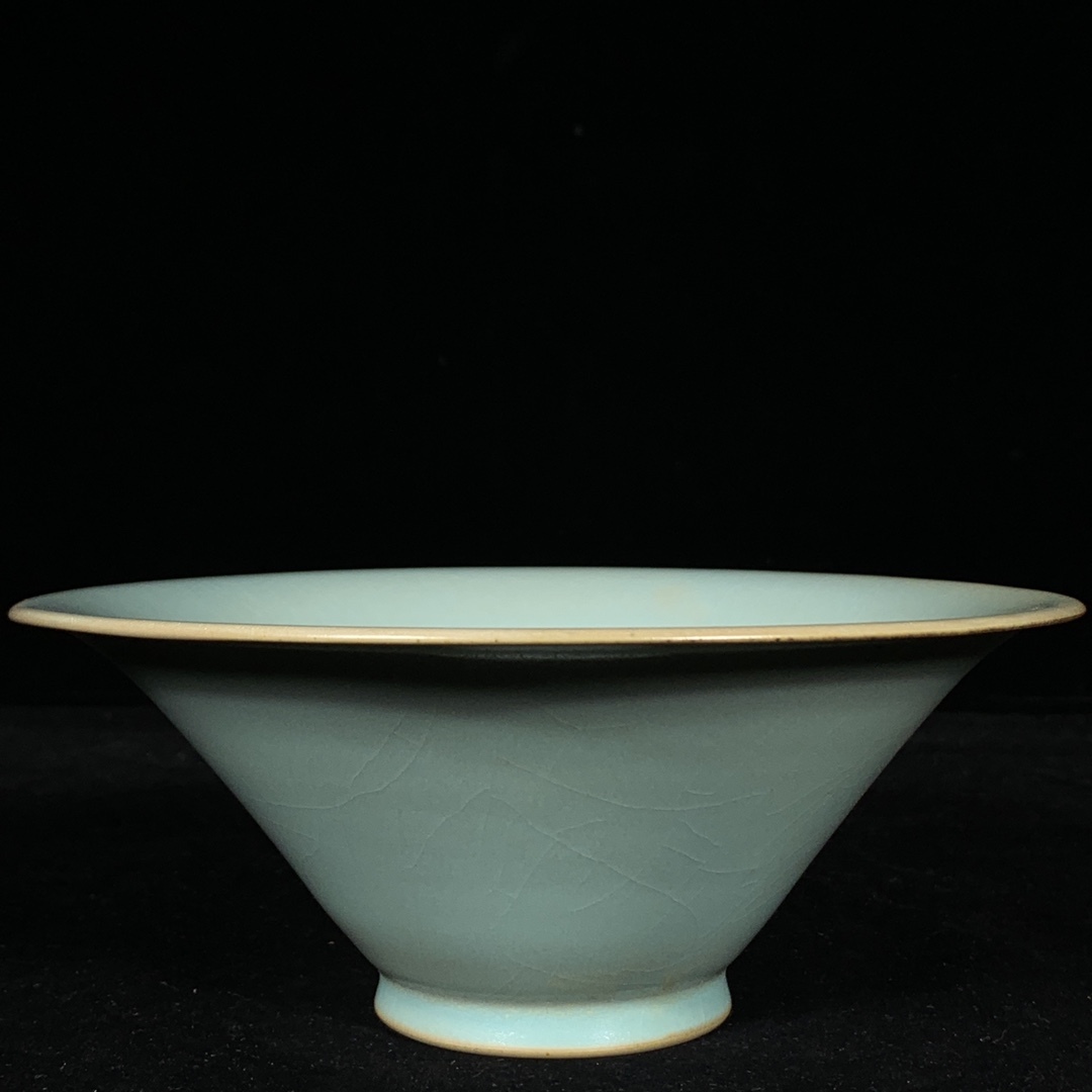 唐物 宋 汝窯 乙字金笠碗 極細工 中国美術品 時代物 中国古玩 骨董品 D66拍卖