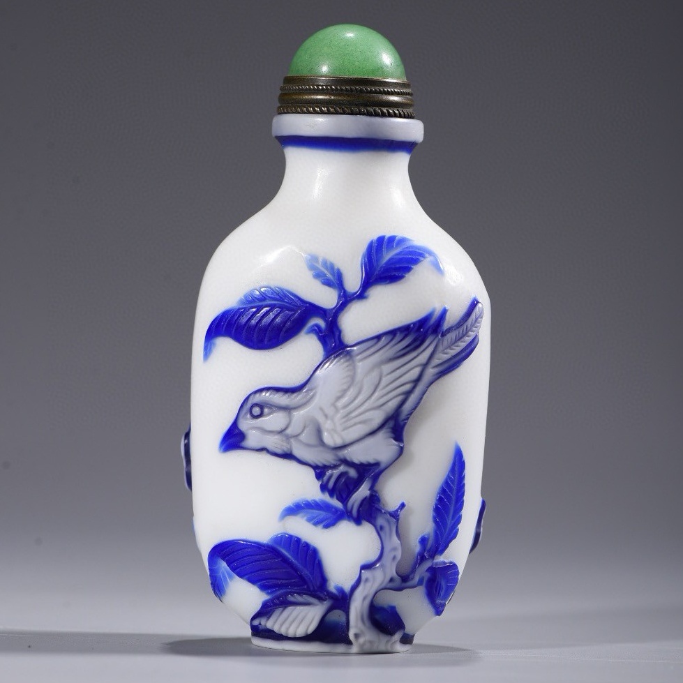 唐物 清 手工彫刻 琉璃鼻煙壺 極細工 古美術品 時代物 中国古玩 骨董品 D66拍卖