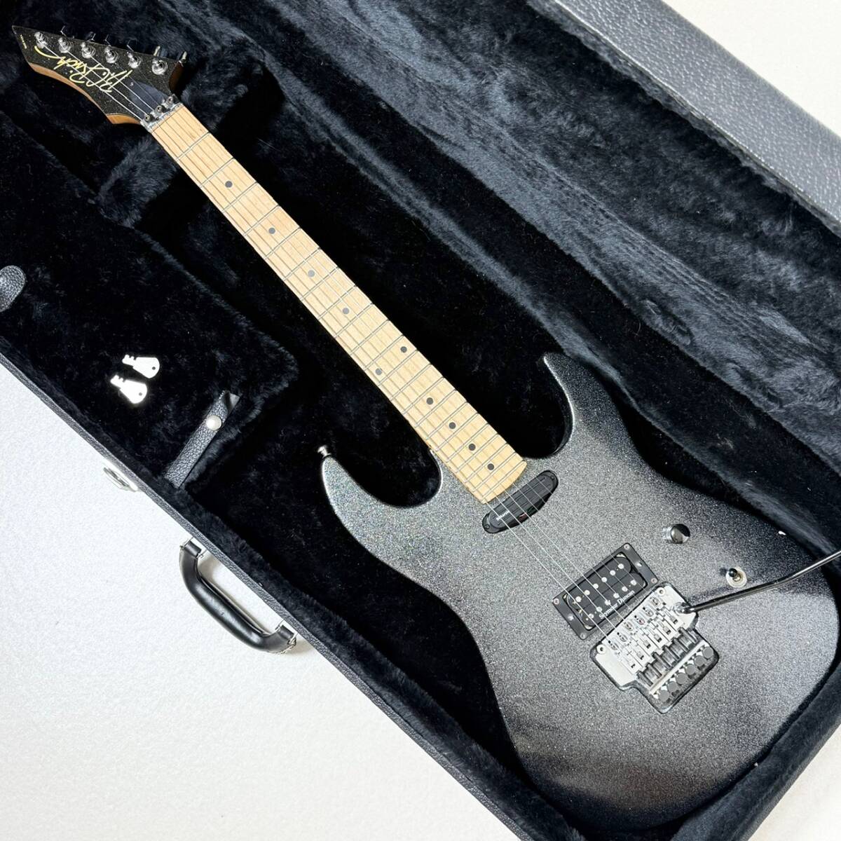 超希少 USA製 B.C.Rich GUNSLINGER ガンスリンガー フロイドローズ リバースヘッド ディマジオ ダンカン ブラックラメ ハードケース付拍卖