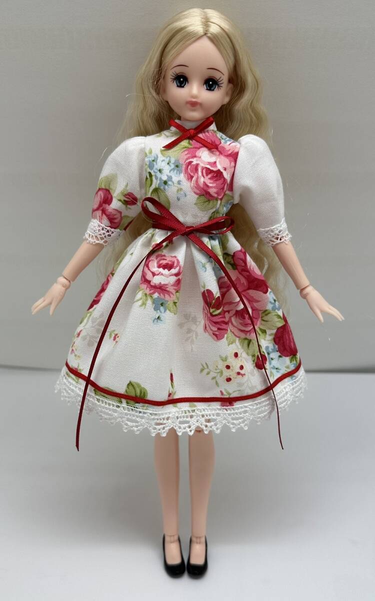 リカちゃんキャッスル 27センチドール ジェニー ハンドメイド洋服 管理6−7−3薔薇拍卖