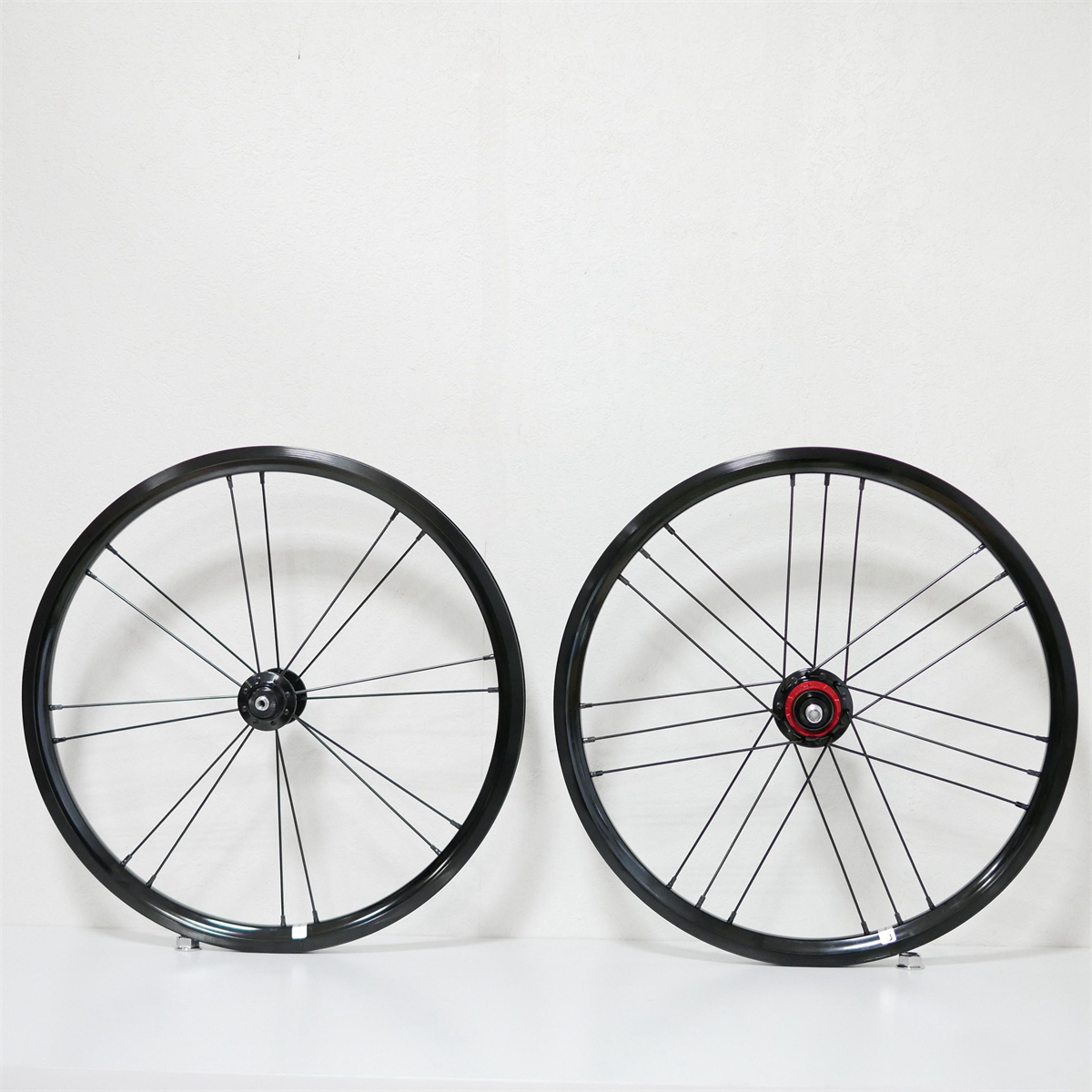 BROMPTON 外装2-7速用 ブラック 超軽量910グラム ホイールセット 名古屋市から翌日出荷 店頭でお受け取り対応拍卖