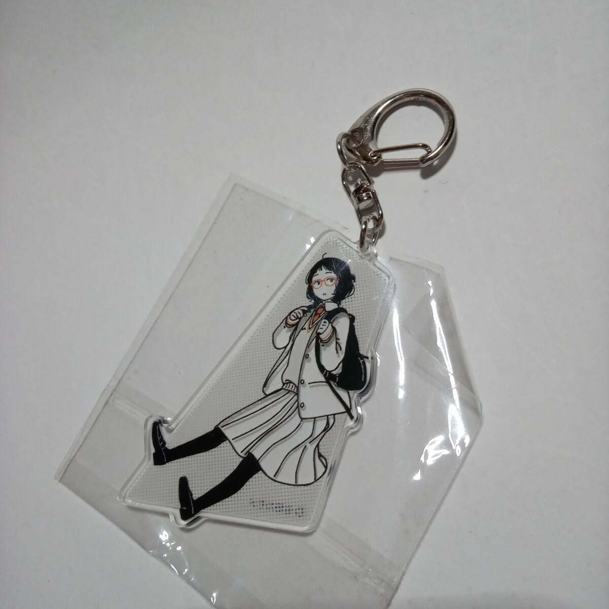 お散歩は季節をまとって 冬野カモメ アクリルキーホルダー 拍卖