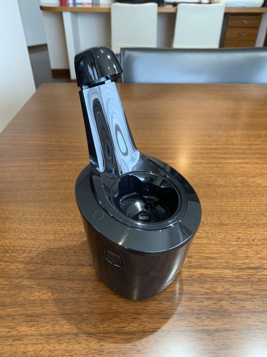 フィリップス 電動シェーバー用スマートクリーン 洗浄充電器 JC5203B 美品ですが持病の洗浄液吸い上げ不調ありです拍卖