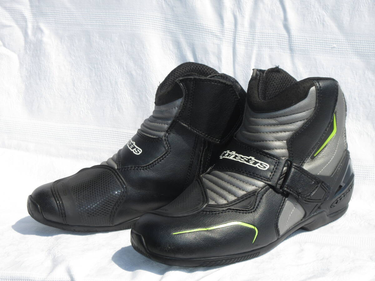 中古品 alpinestarsアルパインスターズ ライディングブーツ26.5レーシングブーツ42US8ライディングシューズ ショートSMX1 kawasakiカワサキ拍卖