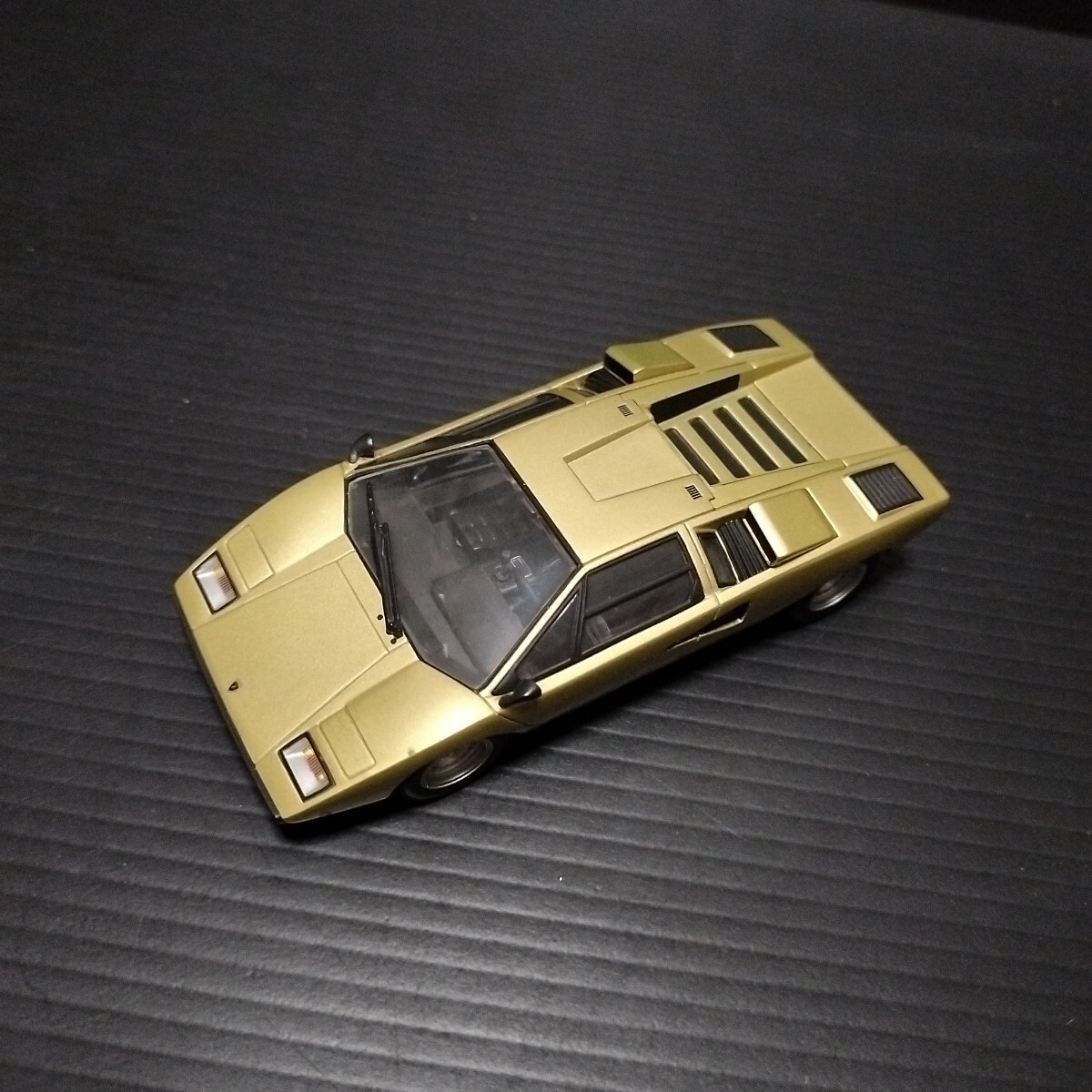 ● ミニチャンプス「1/43 ランボルギーニカウンタック」LP400 ゴールド ミニカー MINICHAMPS拍卖