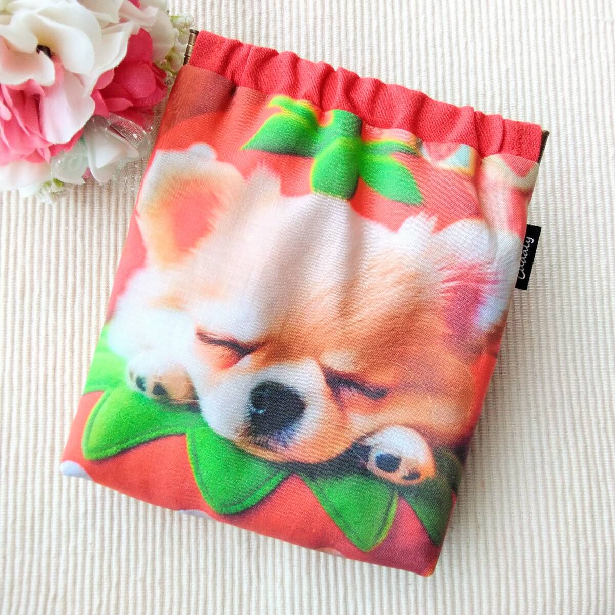ハンドメイド バネポーチ 苺ソファ チワワ③ パネル生地 拍卖