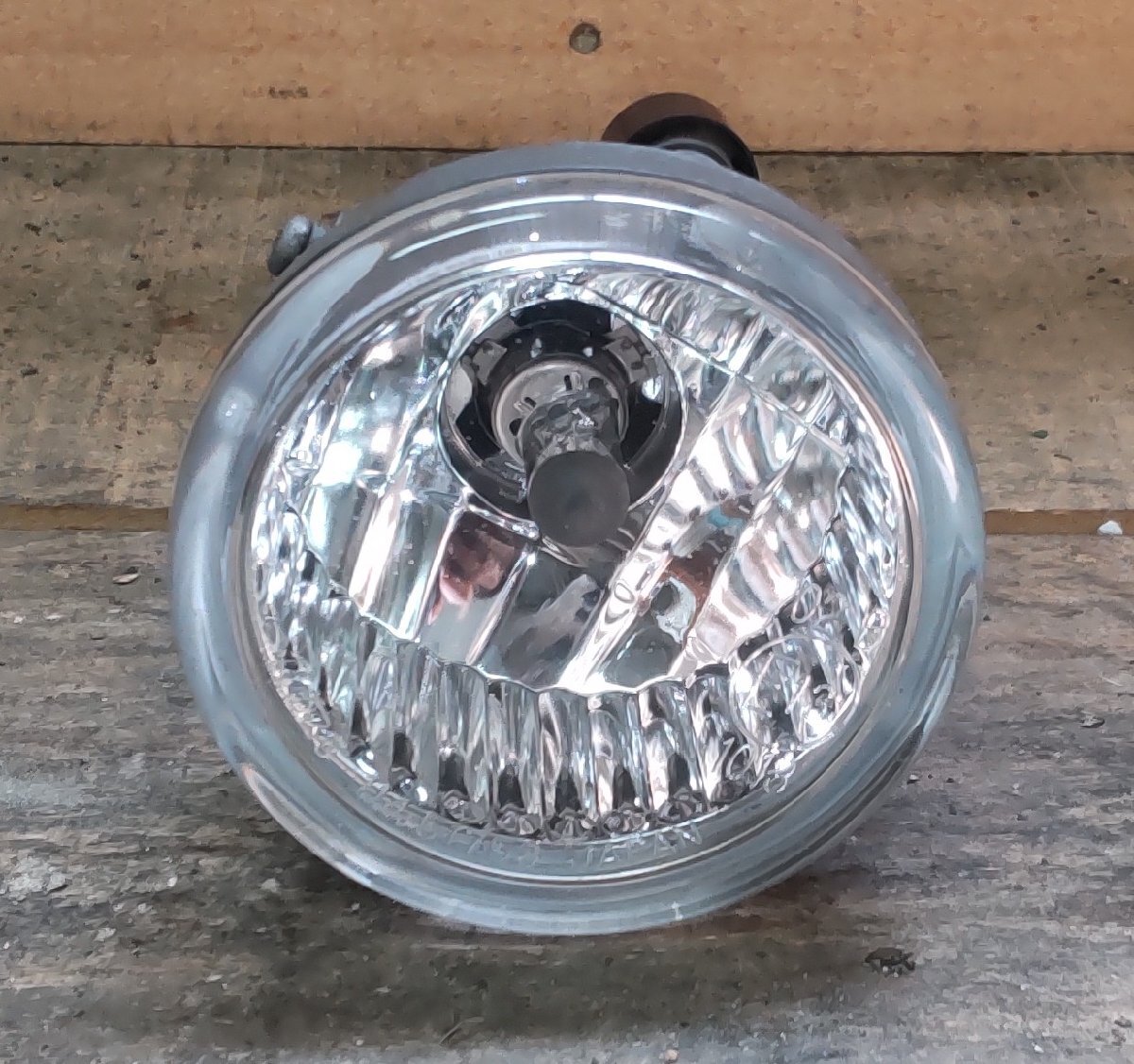 右 フォグランプ ダイハツ タント STD X L350S H18/7 81210-97229 中古 16000106拍卖