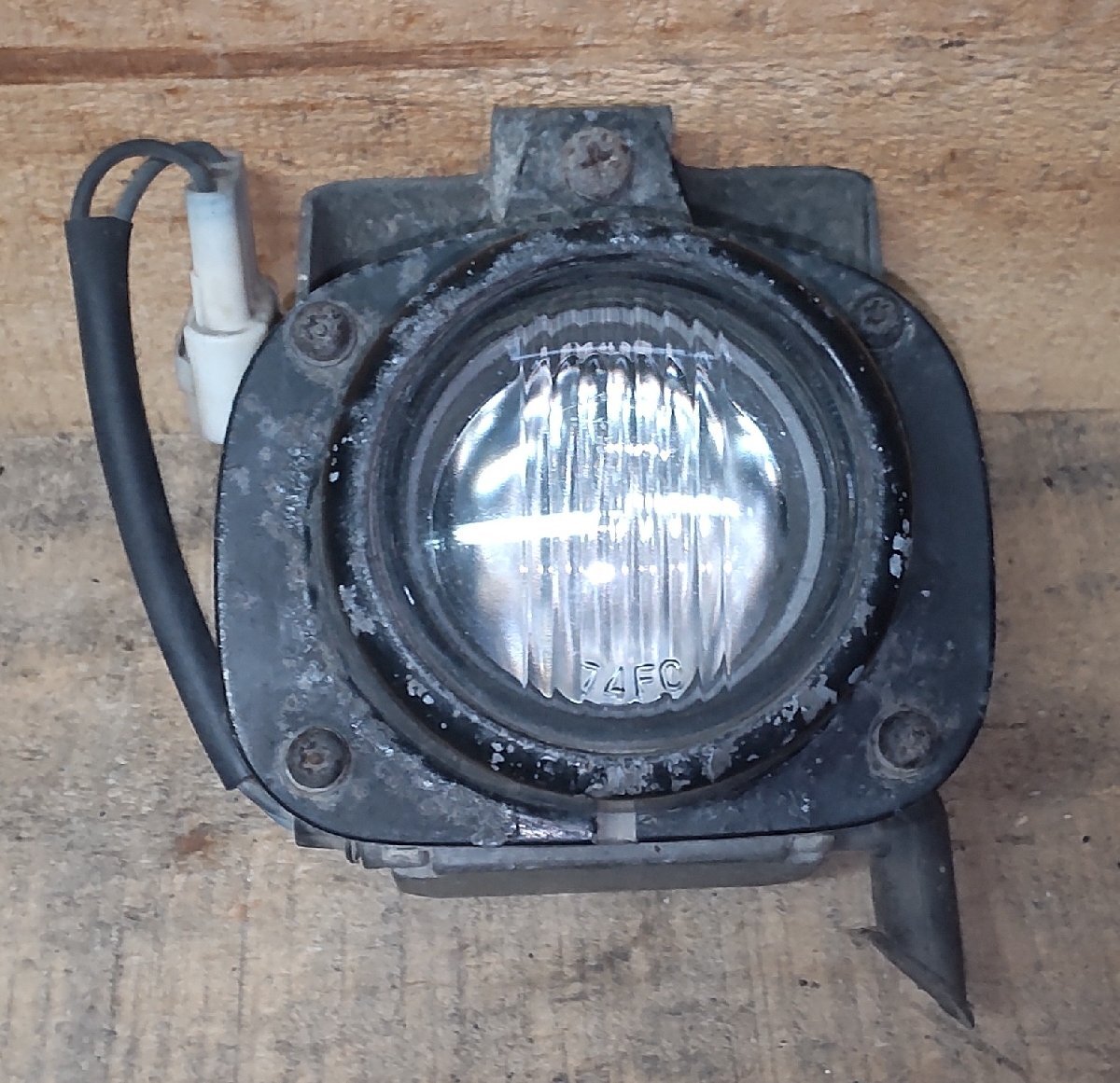 右フォグランプ スズキ ワゴンR RV CV21S H8/3 7486-0366 35500-74F00 010-2495 中古 15004901拍卖