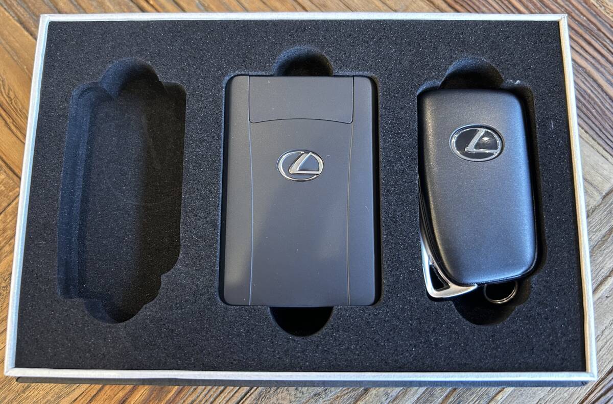 レスサス 純正 スマートキー カードキー 中古美品 化粧箱付き拍卖