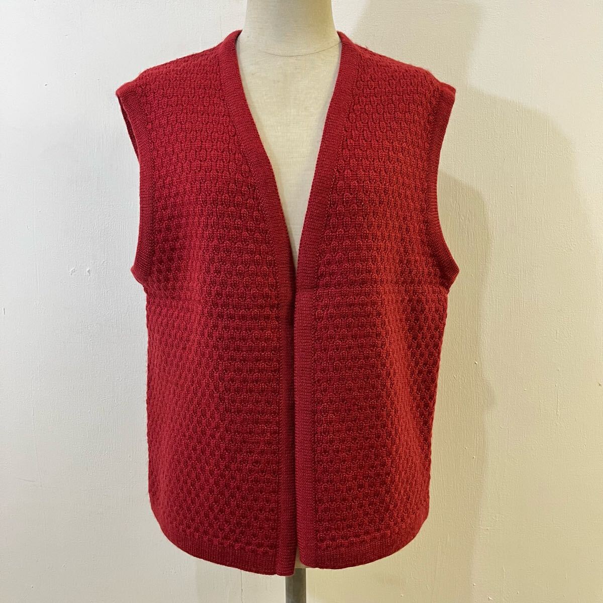 VINTAGE Manescot フランス製 極上 ニットベスト ジレ アクリルウール ノースリーブ 羽織りカーディガン 赤【レターパックプラス郵送可】A拍卖