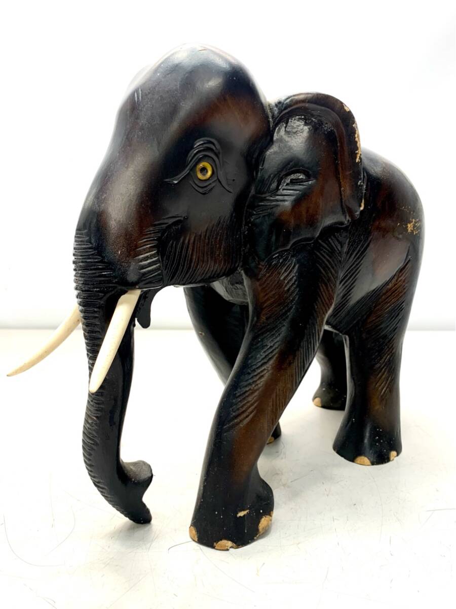 大きい置物 ゾウ 木彫り 像 ガラス目 インテリア オブジェ ヴィンテージ アンティーク レトロ A9299A08拍卖