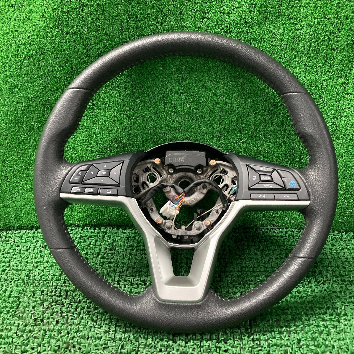 ♪♪値下げ再出品!! デイズ ハイウェイスターG B45W ハンドル ステアリングホイール 純正(W3526)♪♪拍卖