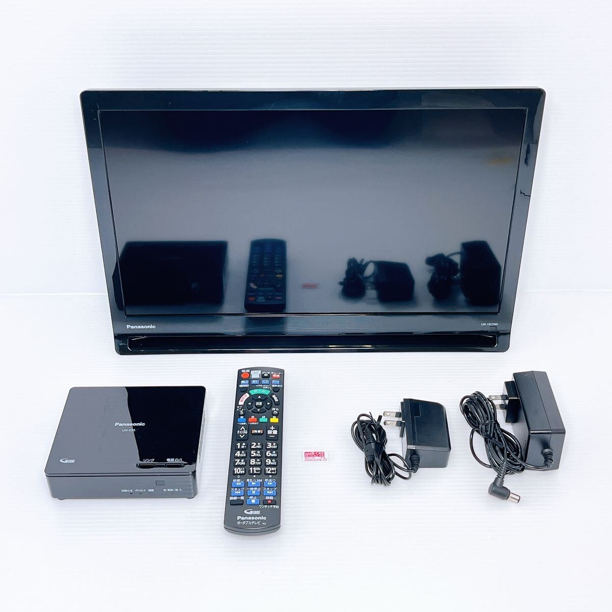 Panasonic UN-19CF9 ポータブルテレビ パナソニック拍卖