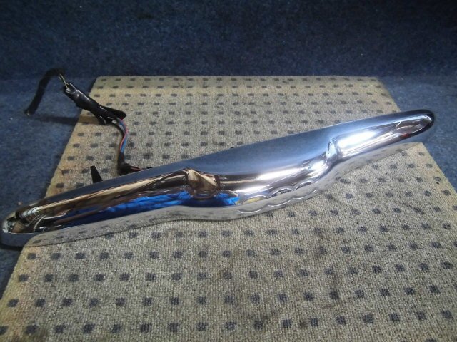 H22/8 フィアット500 アバルト ABA-312141 リアガーニッシュパネル ナンバー用 キャッチボタン付【個人名宅配送不可】拍卖