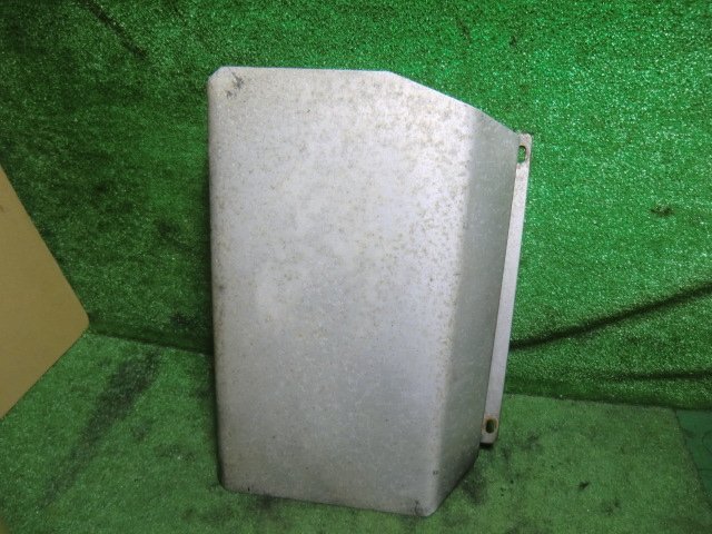 ジムニー JA12V 燃料タンク カバー ガード 【個人宅配送不可商品】拍卖