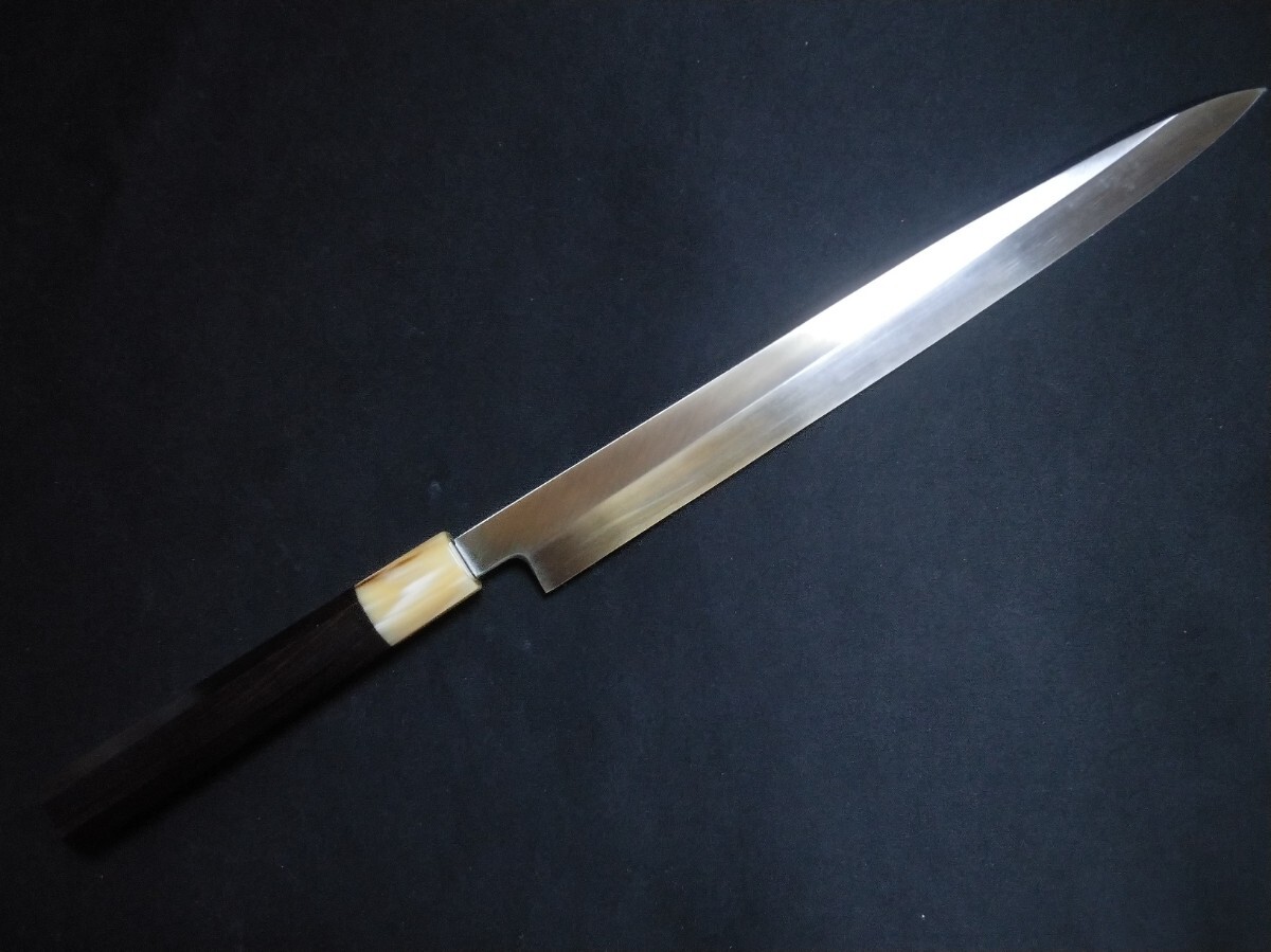 城山刃物製作所(堺業務用刃物メーカー直売)尺 相柳、寿司包丁 超鋼スーパー本焼き(セミステン)(錆びにくい)木戸仕上げ 黒檀八角水牛柄 拍卖