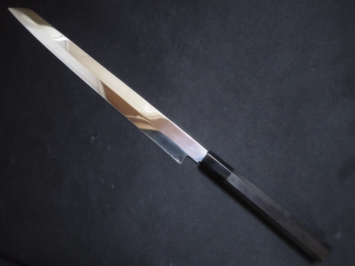 城山刃物製作所(堺業務用刃物メーカー直売)尺 切付け型フグ引き(左用)超鋼スーパー本焼(セミステン)(錆びにくい)全鏡面 黒檀八角水牛柄 拍卖