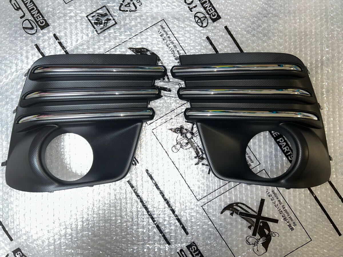 ☆未使用新品☆ SUBARU スバル フォレスター 後期 SK9 アドバンス ツーリング フォグカバー 左右セット 左右 メッキ 純正 純正部品拍卖